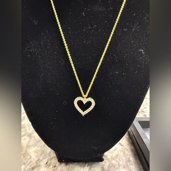 NEW 14 Karat Gold Plated CZ Heart Necklace Gold Heart Pendant Necklace - Picture 3 of 9